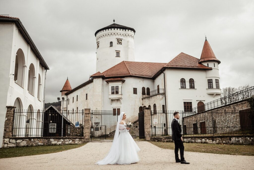 Svadobný fotograf Kysucké Nové Mesto – každá emócia vášho dňa na fotografii